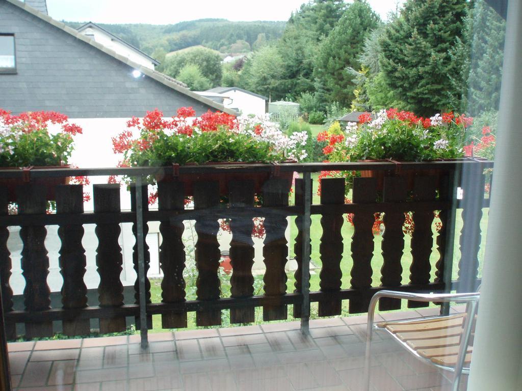 Ferienwohnung Anna Scheid เคลแบร์ก ภายนอก รูปภาพ