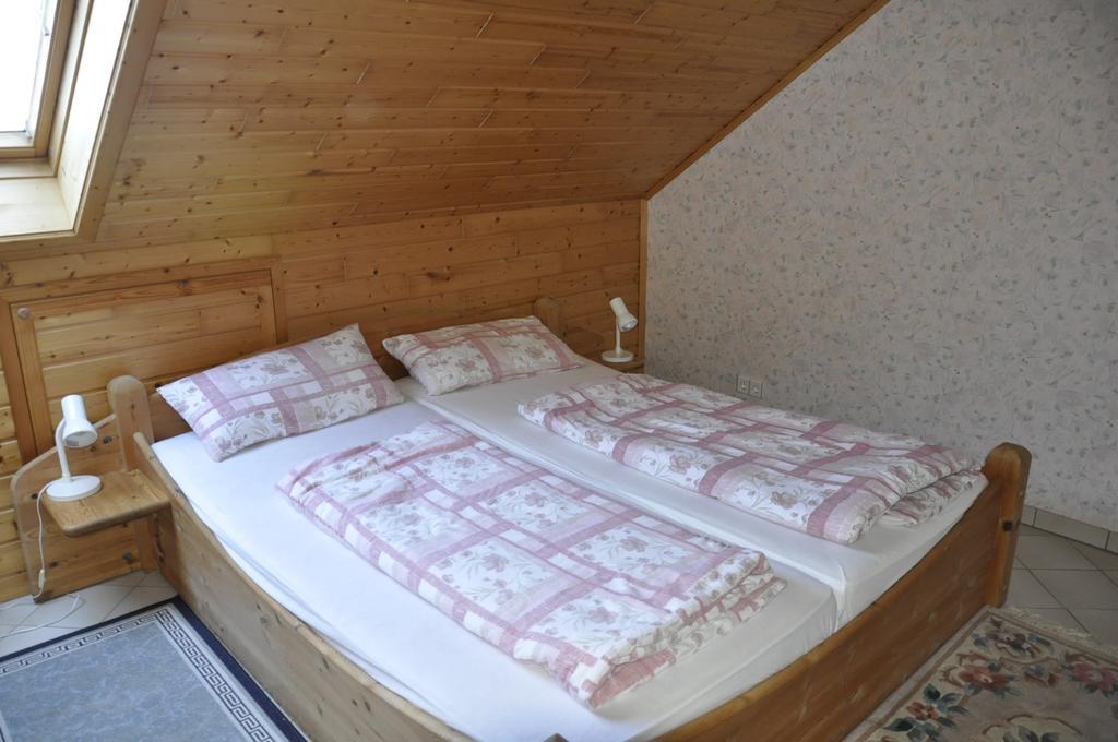 Ferienwohnung Anna Scheid เคลแบร์ก ภายนอก รูปภาพ